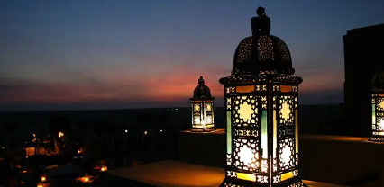 صورة لفانوس رمضان مصنوع يدويًا